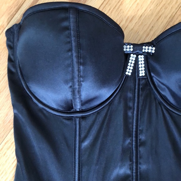 Victoria’s Secret bustier/corset lingerie - Picture 4 of 9